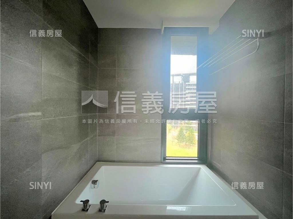 森ＰＡＲＫ面公園四房平車房屋室內格局與周邊環境