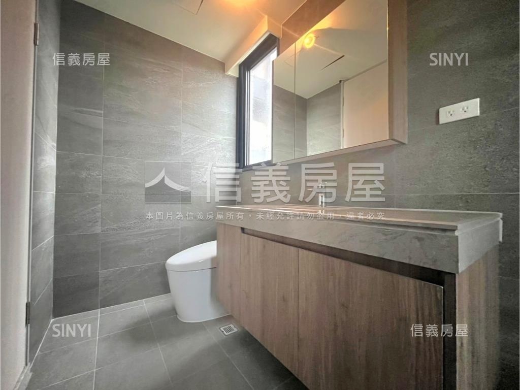 森ＰＡＲＫ面公園四房平車房屋室內格局與周邊環境