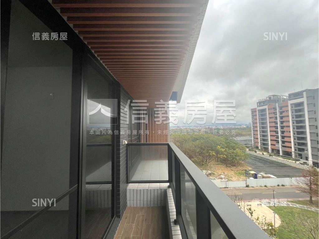 森ＰＡＲＫ面公園四房平車房屋室內格局與周邊環境