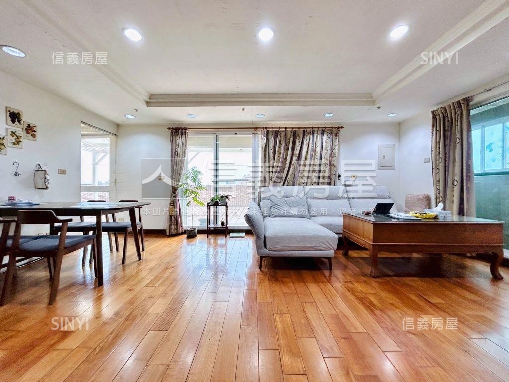 高樓露臺。三房平車近捷運房屋室內格局與周邊環境