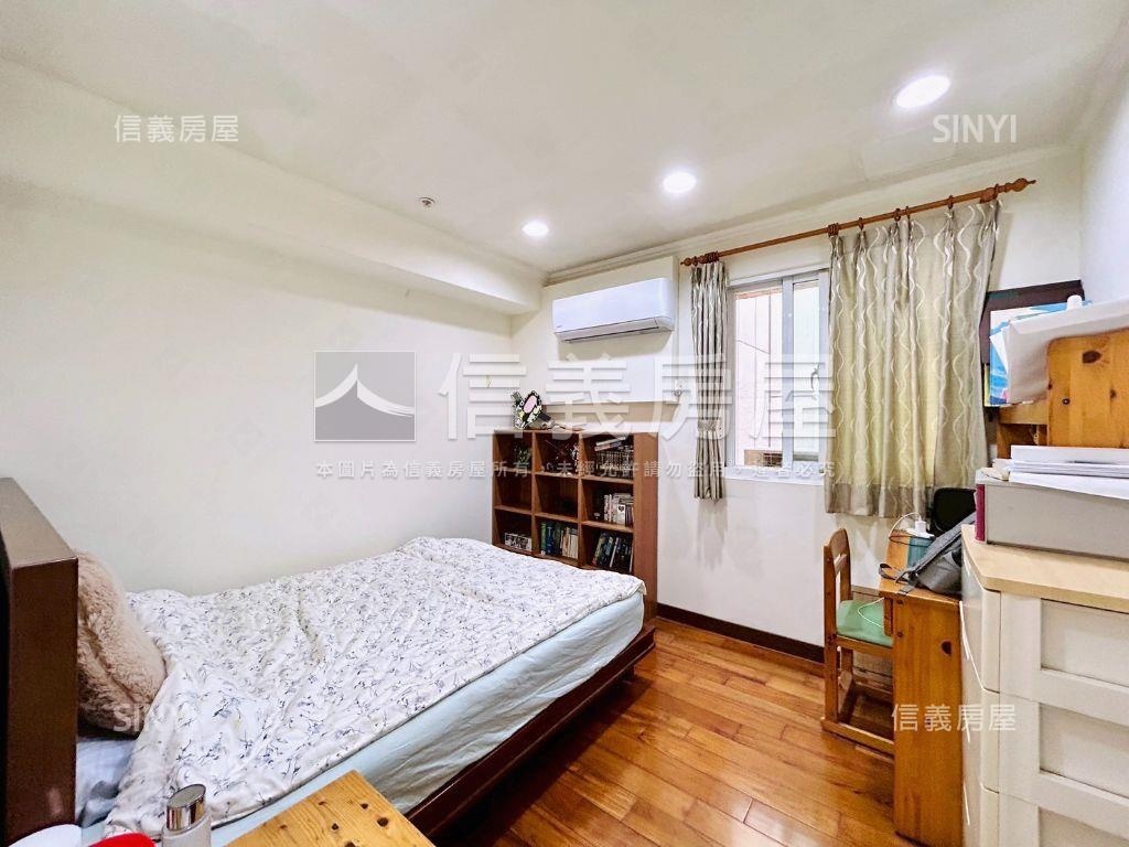 高樓露臺。三房平車近捷運房屋室內格局與周邊環境