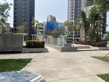高雄市區府北商用店辦倉