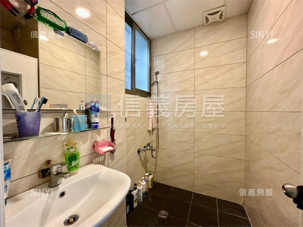 ✿未來捷運口長泰街透天✿房屋室內格局與周邊環境