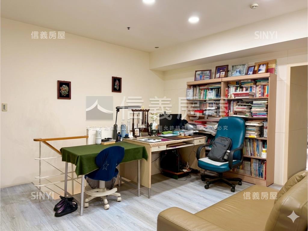 歐風稀有樓中樓房屋室內格局與周邊環境