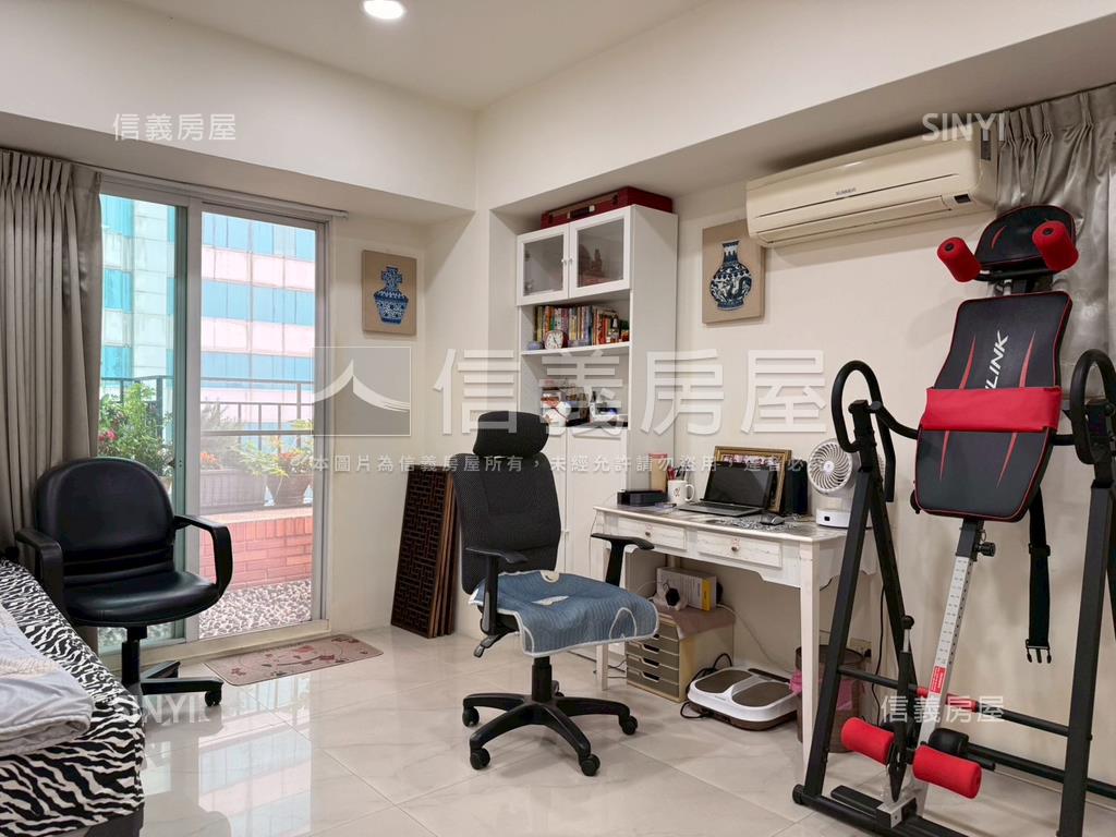 歐風稀有樓中樓房屋室內格局與周邊環境