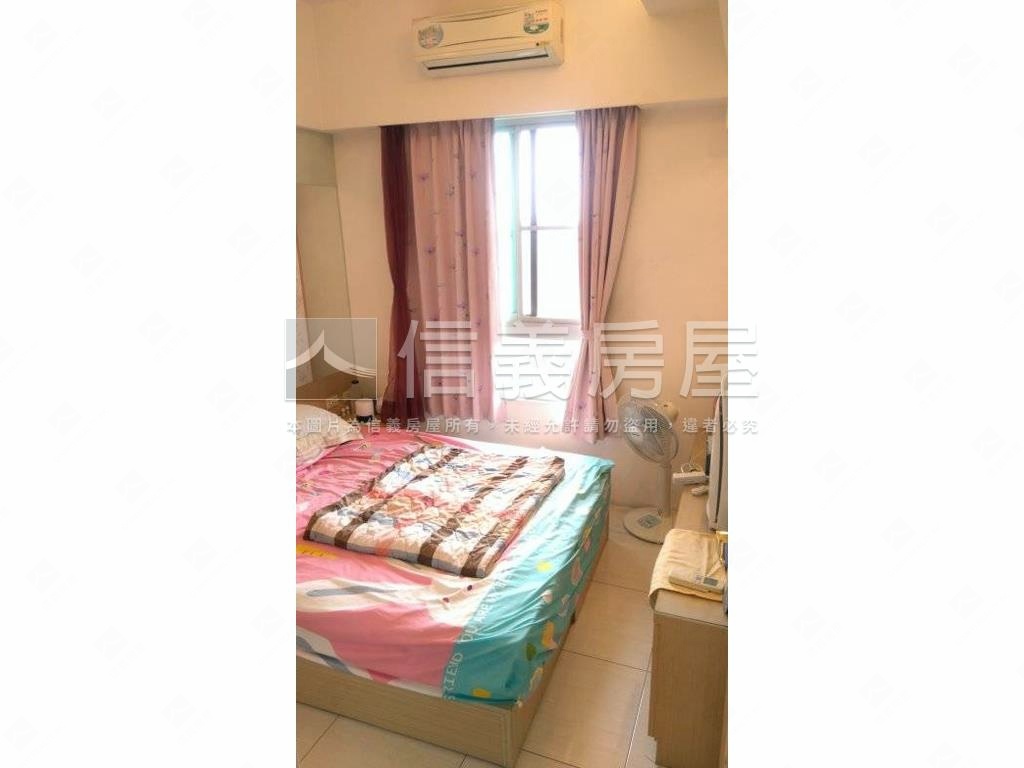 幸福府邸楠梓１７年兩房房屋室內格局與周邊環境