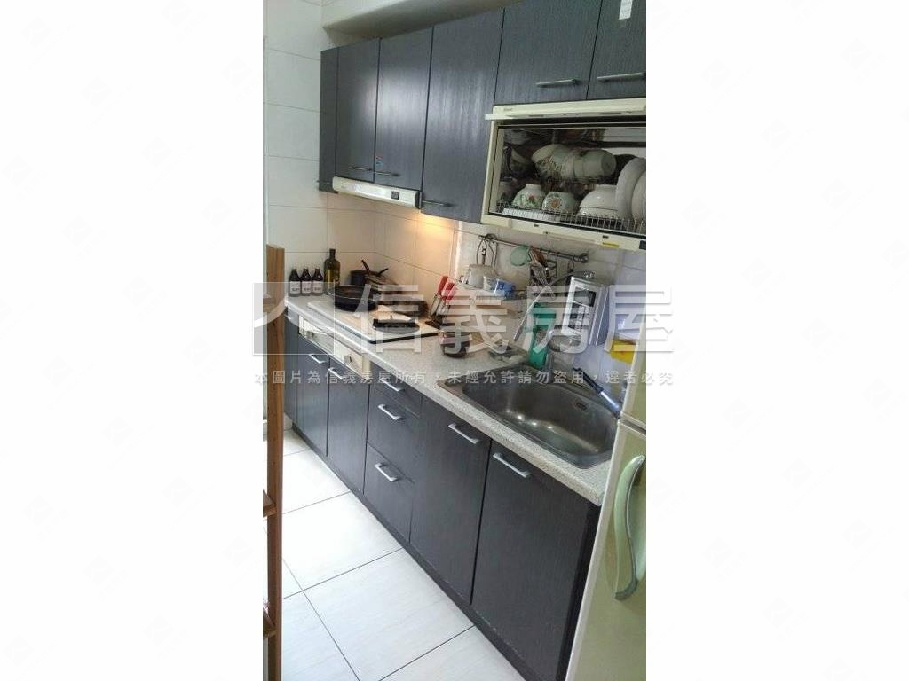 幸福府邸楠梓１７年兩房房屋室內格局與周邊環境