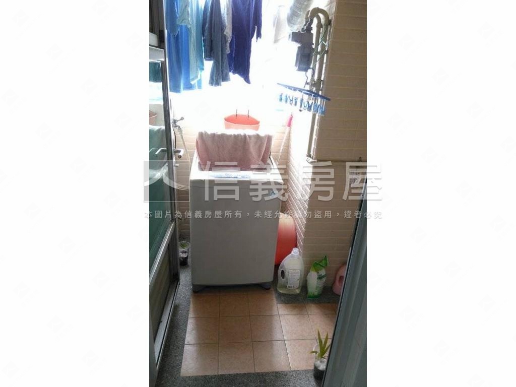 幸福府邸楠梓１７年兩房房屋室內格局與周邊環境