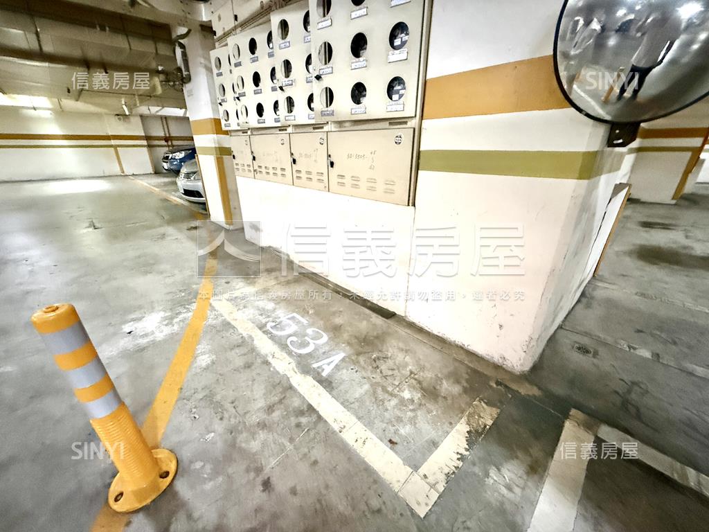 采揚天四房平車房屋室內格局與周邊環境
