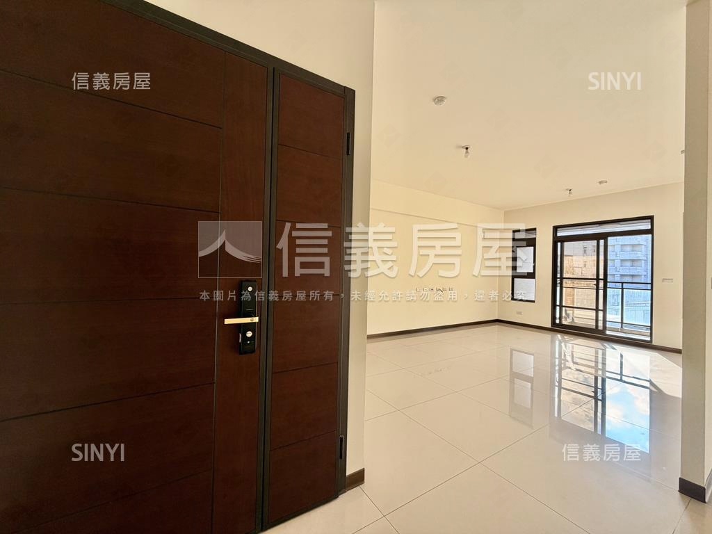 金龍尊邸大戶三房房屋室內格局與周邊環境