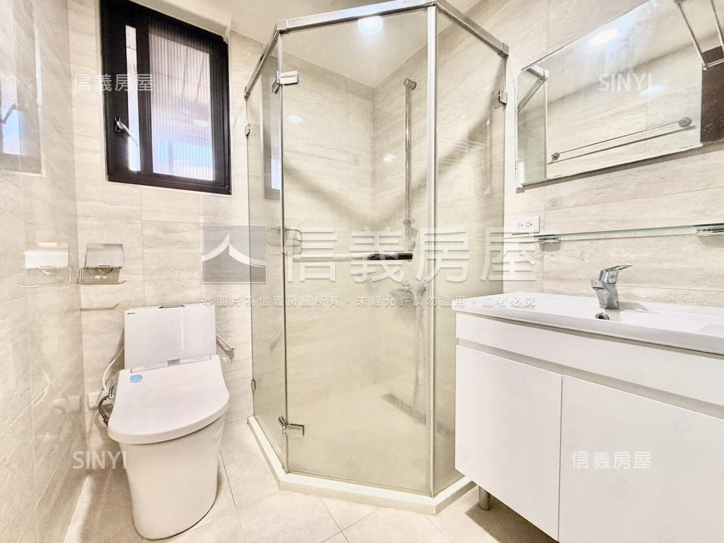 金龍尊邸大戶三房房屋室內格局與周邊環境