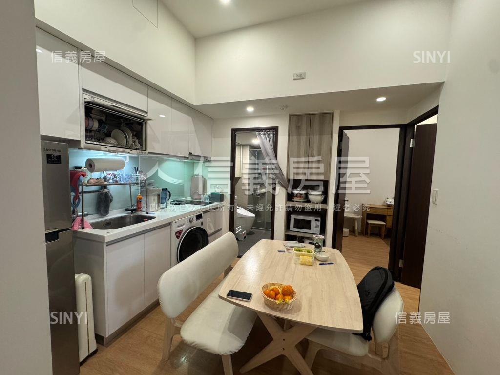 天際溫馨邊間兩房車房屋室內格局與周邊環境