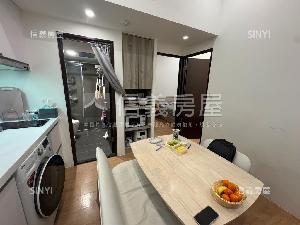 天際溫馨邊間兩房車房屋室內格局與周邊環境