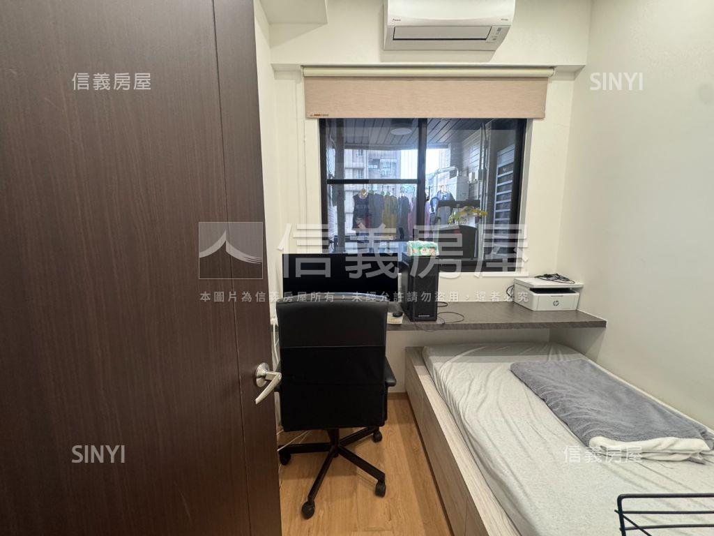 天際溫馨邊間兩房車房屋室內格局與周邊環境