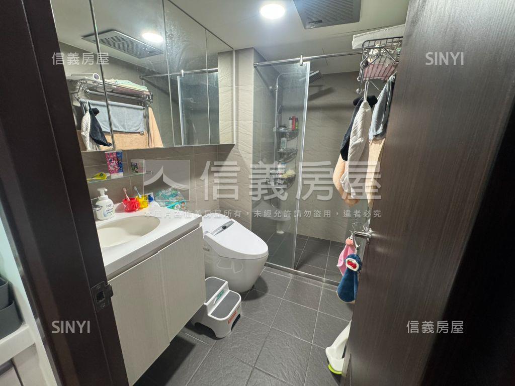 天際溫馨邊間兩房車房屋室內格局與周邊環境