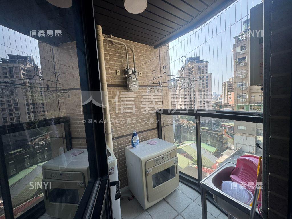 天際溫馨邊間兩房車房屋室內格局與周邊環境