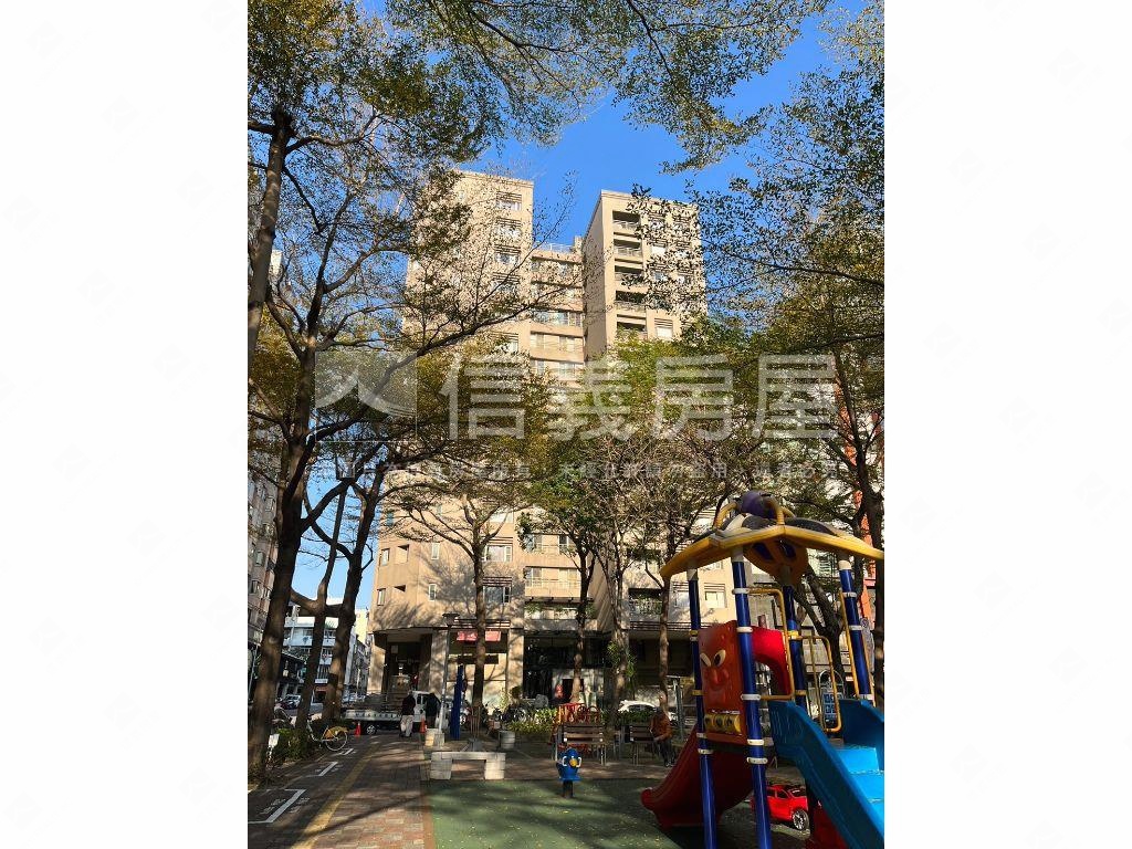 西屯！波蜜臻品稀有釋出！房屋室內格局與周邊環境