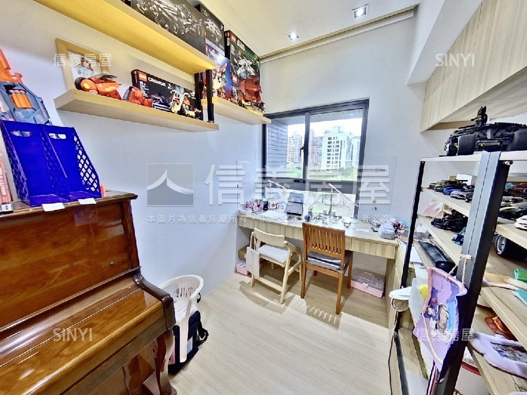 稀有湛然新天地面公園房屋室內格局與周邊環境