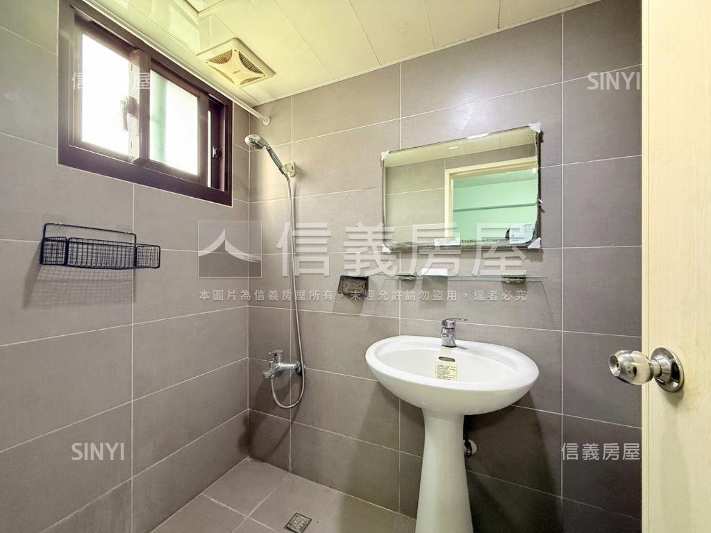 山林逸品優美四房房屋室內格局與周邊環境