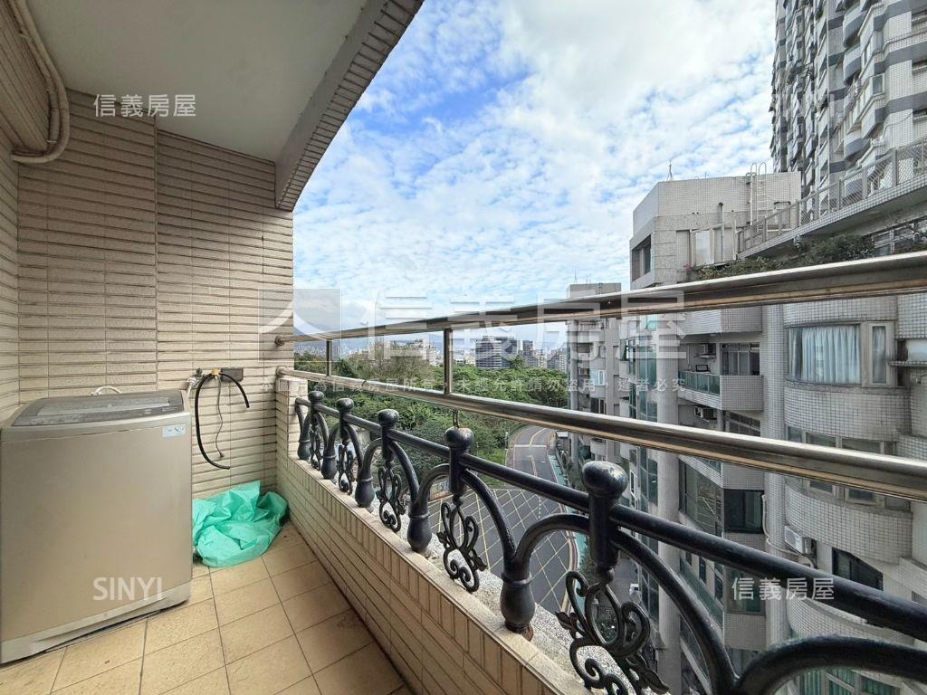 山林逸品優美四房房屋室內格局與周邊環境