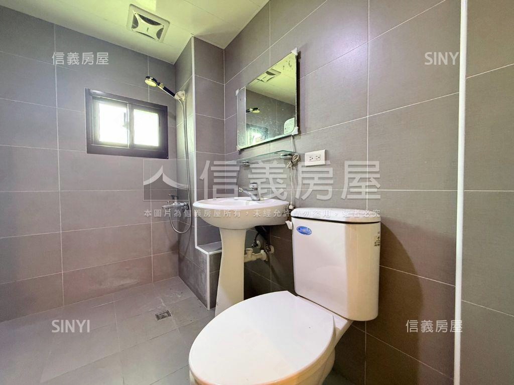 山林逸品優美四房房屋室內格局與周邊環境