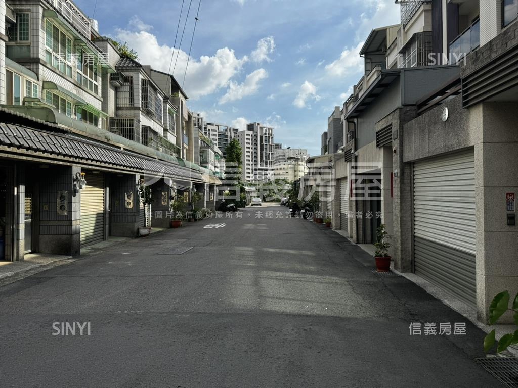 樹孝商圈臨路美透天房屋室內格局與周邊環境