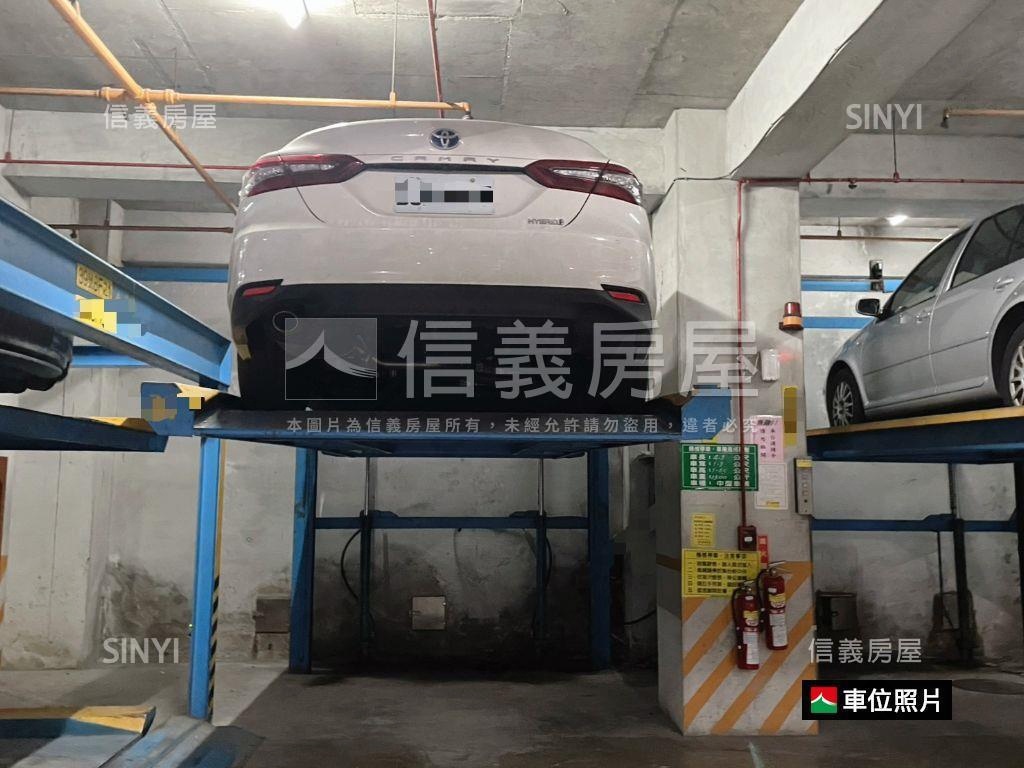 鹽埕海景樓中樓雙車位豪邸房屋室內格局與周邊環境