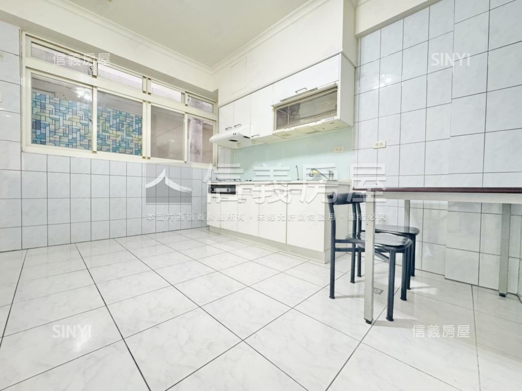 震後★大里屋況佳臨路透天房屋室內格局與周邊環境