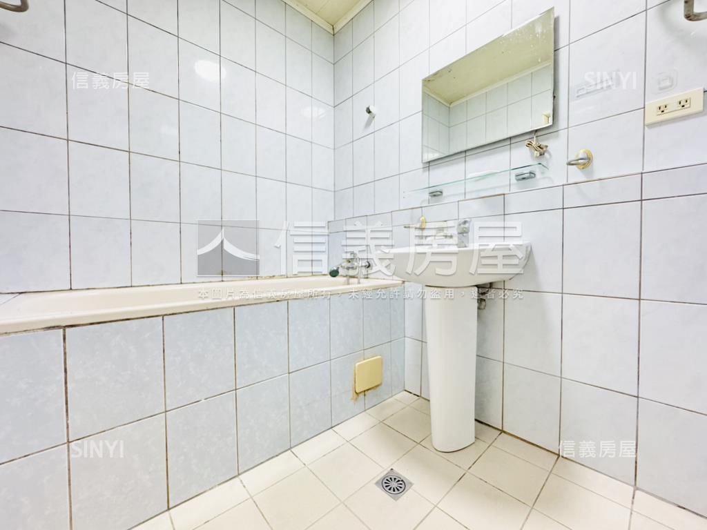 震後★大里屋況佳臨路透天房屋室內格局與周邊環境