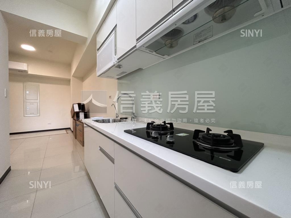 高鐵國家強棒兩房兩衛平車房屋室內格局與周邊環境