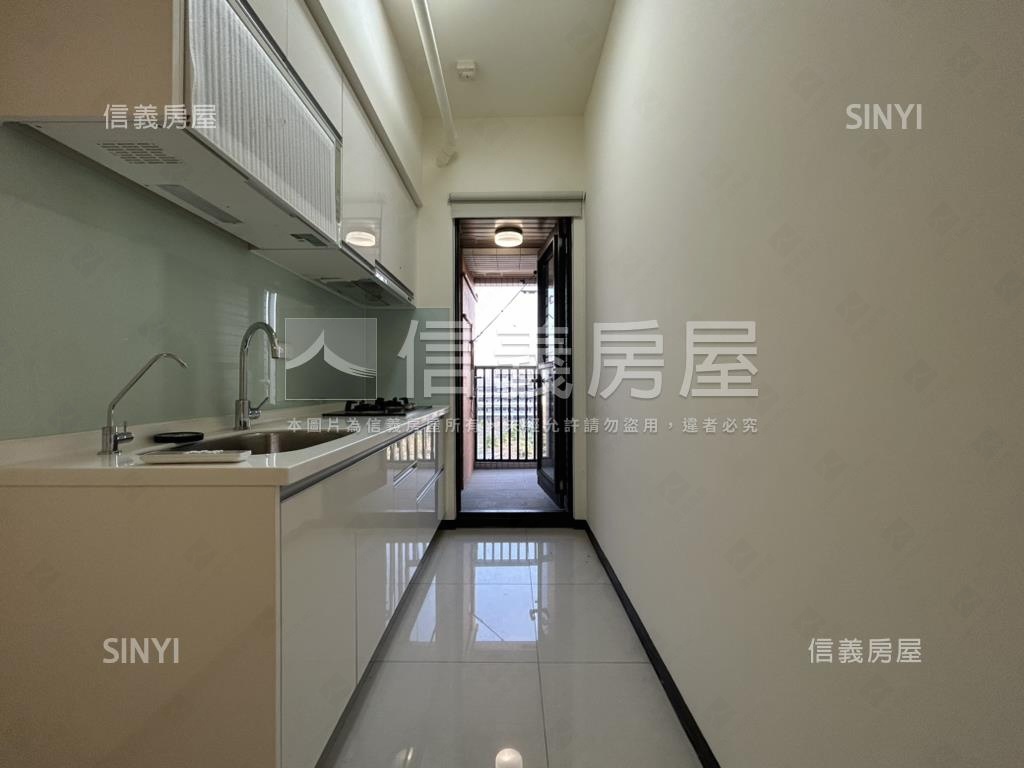 高鐵國家強棒兩房兩衛平車房屋室內格局與周邊環境