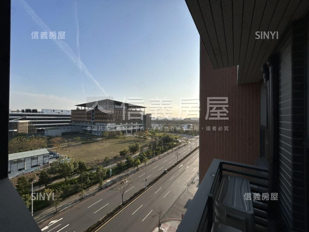 高鐵國家強棒兩房兩衛平車房屋室內格局與周邊環境