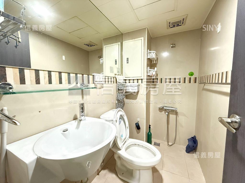 花漾舒適挑高四米五採光佳房屋室內格局與周邊環境