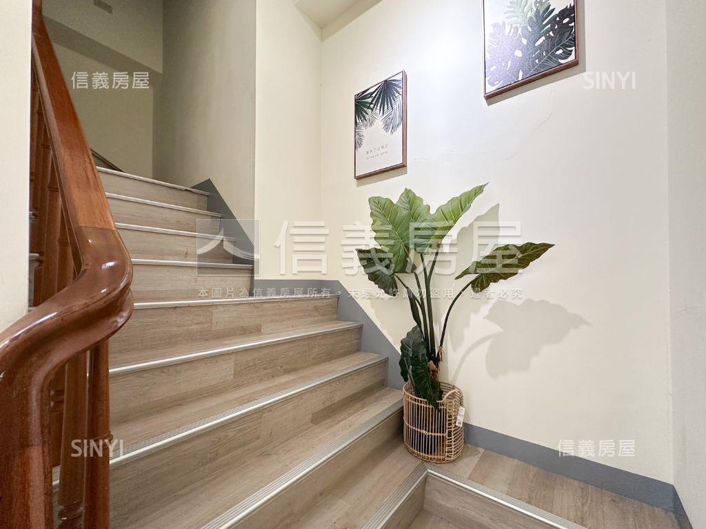 巨蛋瑞豐夜市旁面寬金店房屋室內格局與周邊環境