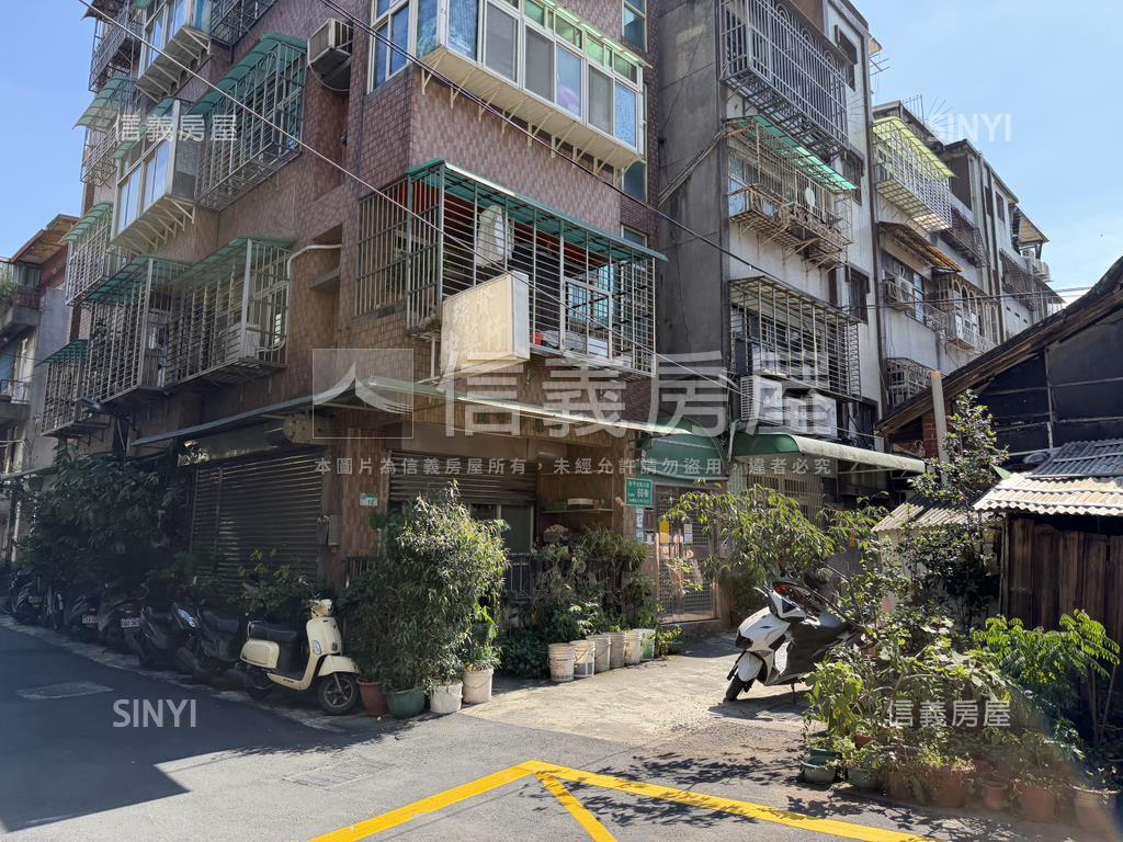 延三夜市捷運便宜公寓二樓房屋室內格局與周邊環境