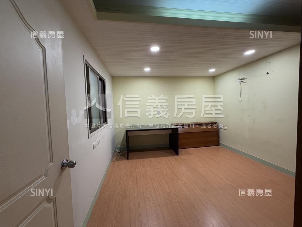 延三夜市捷運便宜公寓二樓房屋室內格局與周邊環境
