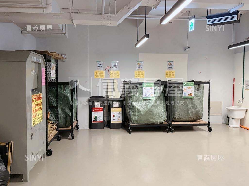 時尚帝寶景觀高樓美屋房屋室內格局與周邊環境