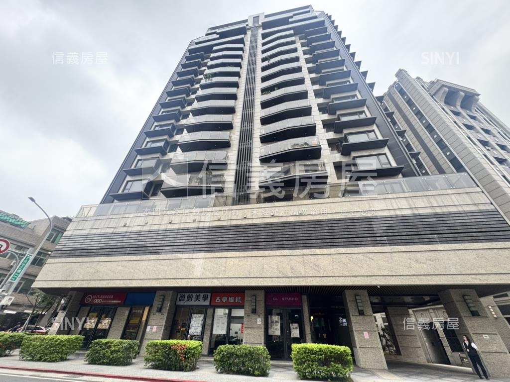 中正宴京▶漂亮小豪宅房屋室內格局與周邊環境
