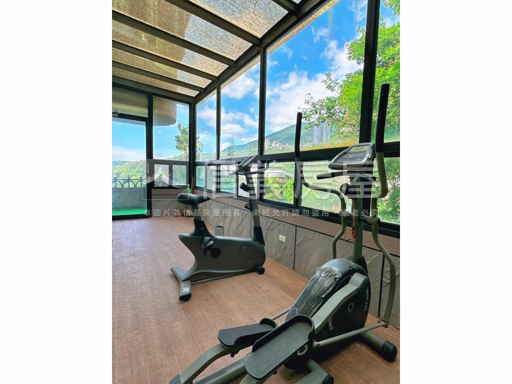 山景海景社區型美式別墅房屋室內格局與周邊環境
