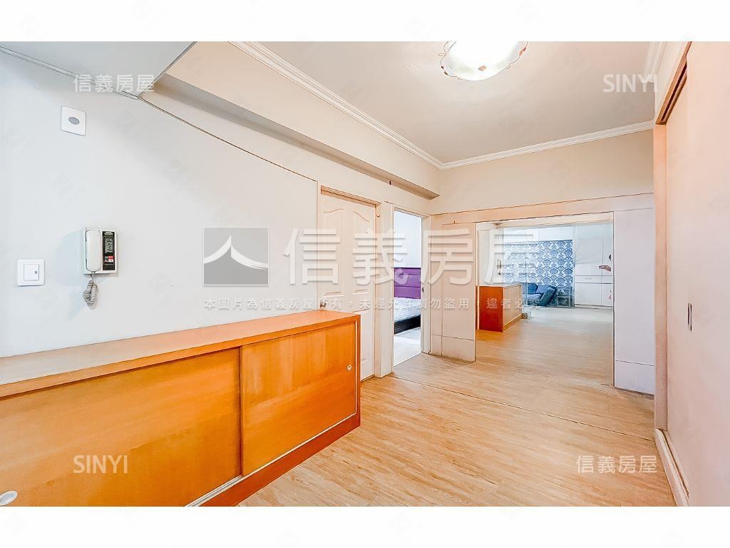 逢甲櫻花摩登歐洲採光三房房屋室內格局與周邊環境