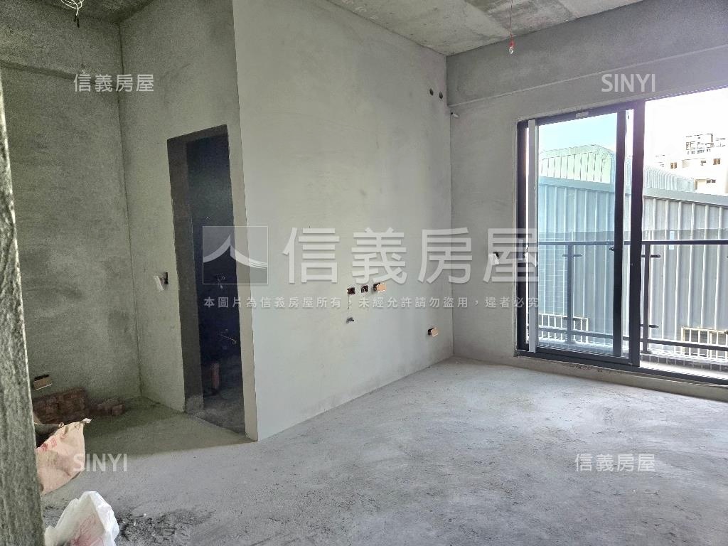 築邑御璽電梯別墅房屋室內格局與周邊環境