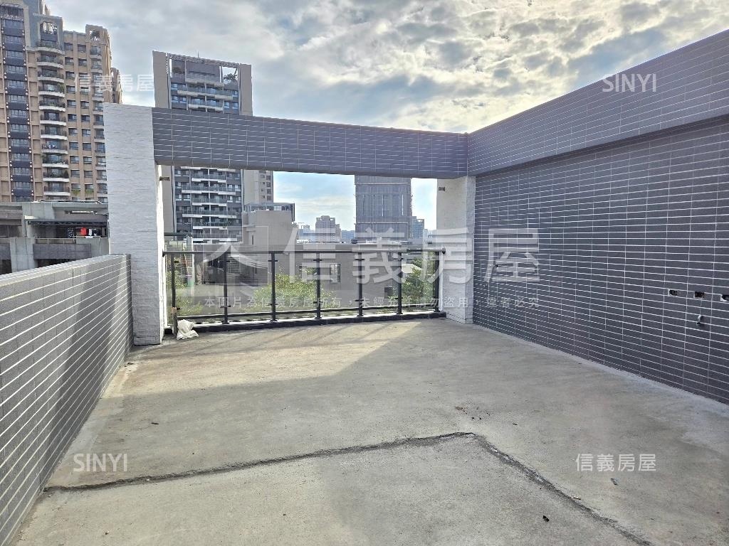 築邑御璽電梯別墅房屋室內格局與周邊環境