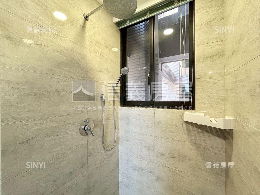 權峰尊爵視野三房平面車位房屋室內格局與周邊環境