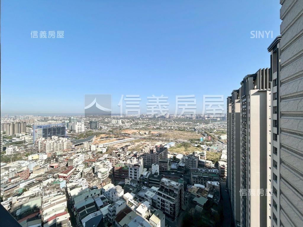 權峰尊爵視野三房平面車位房屋室內格局與周邊環境