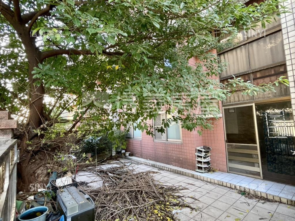 庭院一樓附車位房屋室內格局與周邊環境