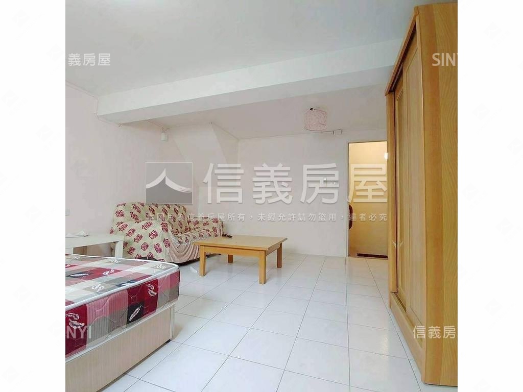 小港收租透天房屋室內格局與周邊環境