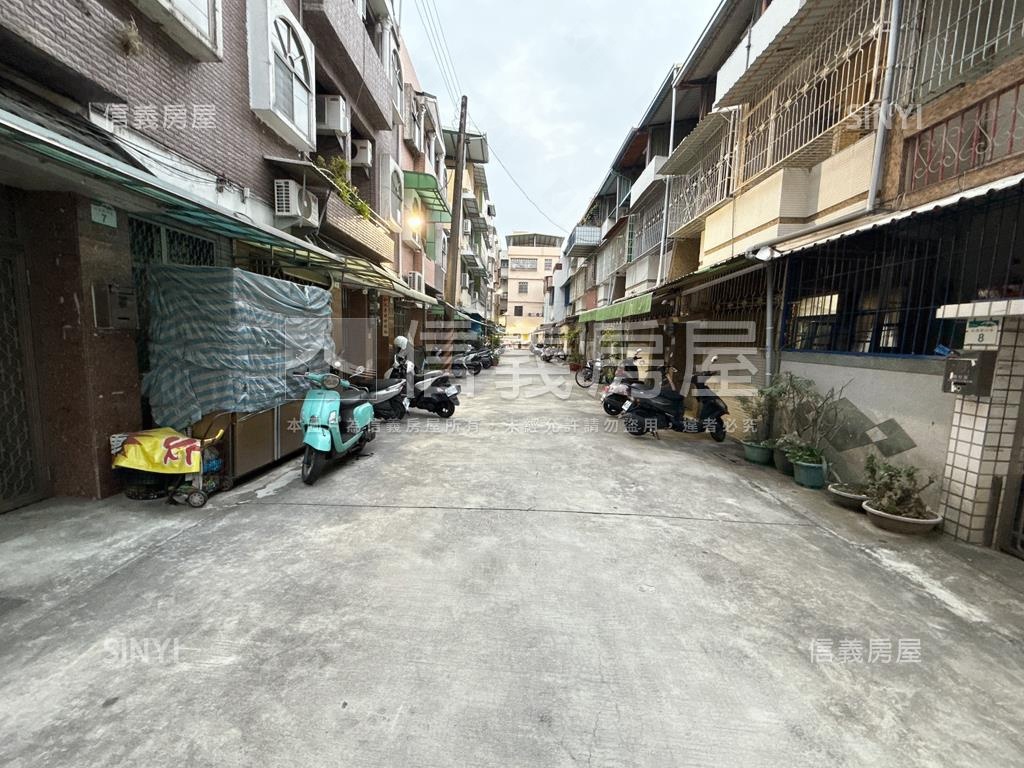 小港收租透天房屋室內格局與周邊環境