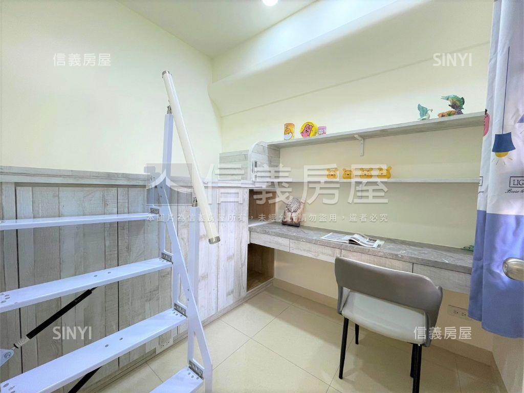 市政大道高樓２房２衛車位房屋室內格局與周邊環境