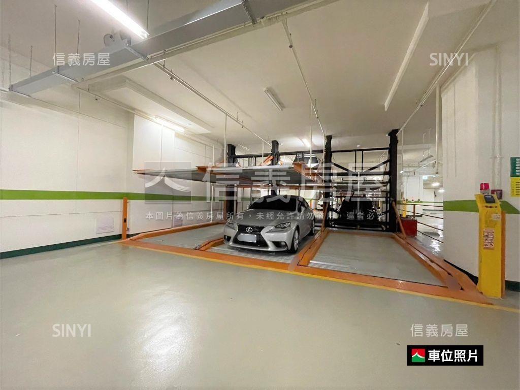 市政大道高樓２房２衛車位房屋室內格局與周邊環境