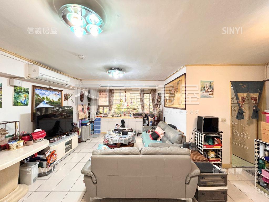 濱湖皇家電梯３房房屋室內格局與周邊環境